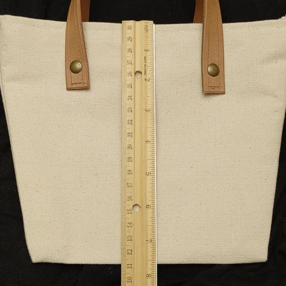 Handmade canvas tote with floral lining and veg tanned leather handles - Picture 3 of 6